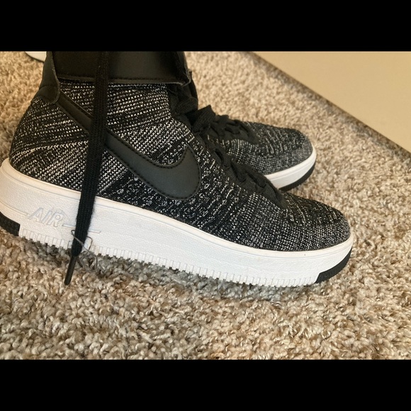 Nike Air Force ones - Picture 2 of 6